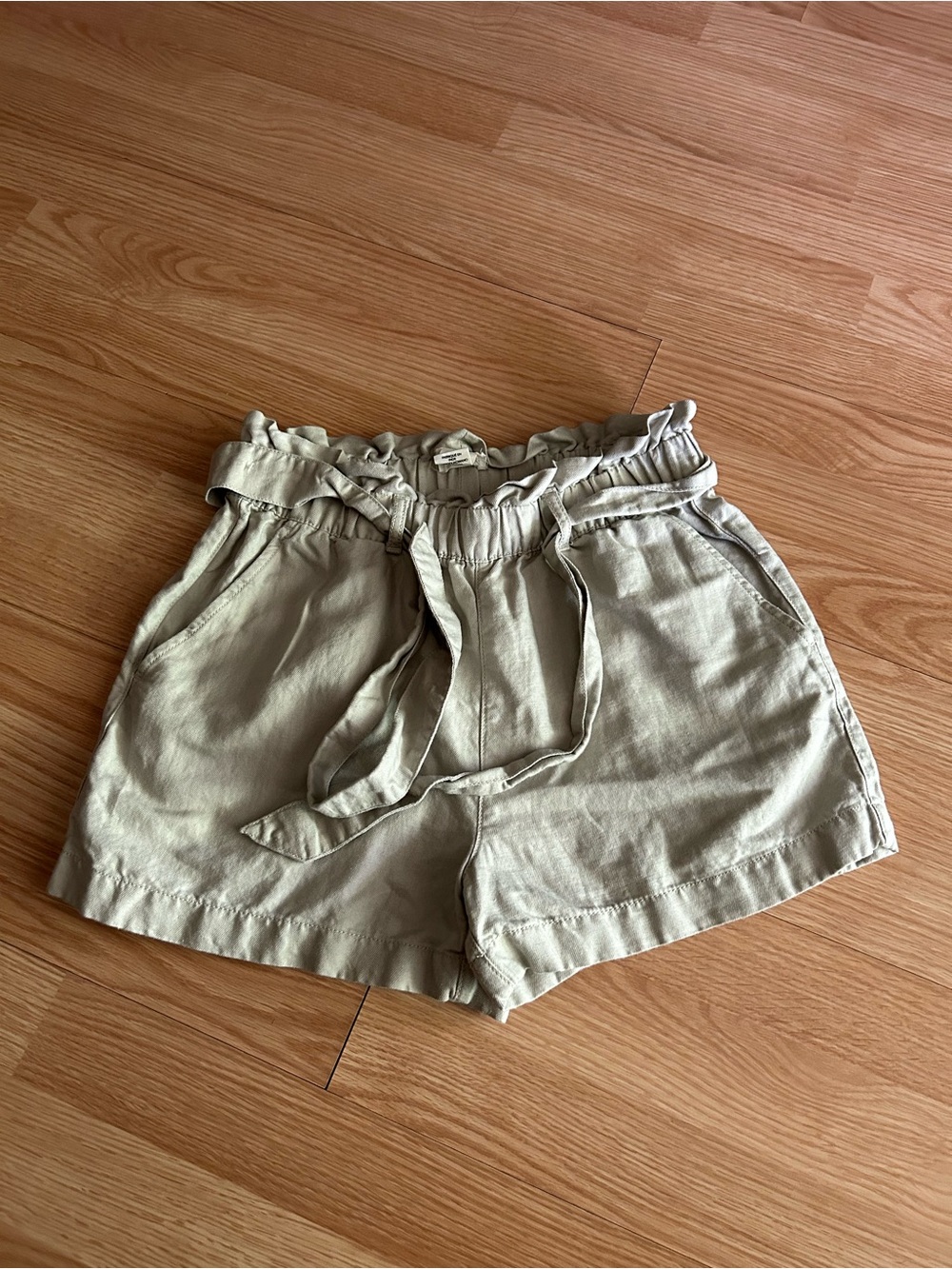 Nicole Miller New York Utility Paperbag Linen Blend Shorts Small
